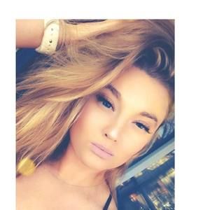 Meet your Posher, Evangeline